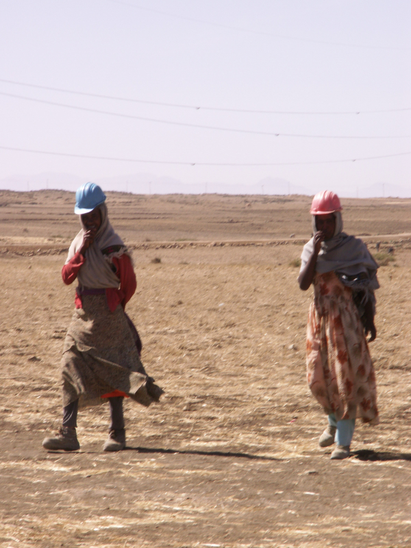 Image 4. Travail subalterne, travail féminin, Ashegoda, Éthiopie, 2011